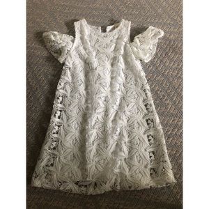 White eyelet like Zara dress with cut out sleeve